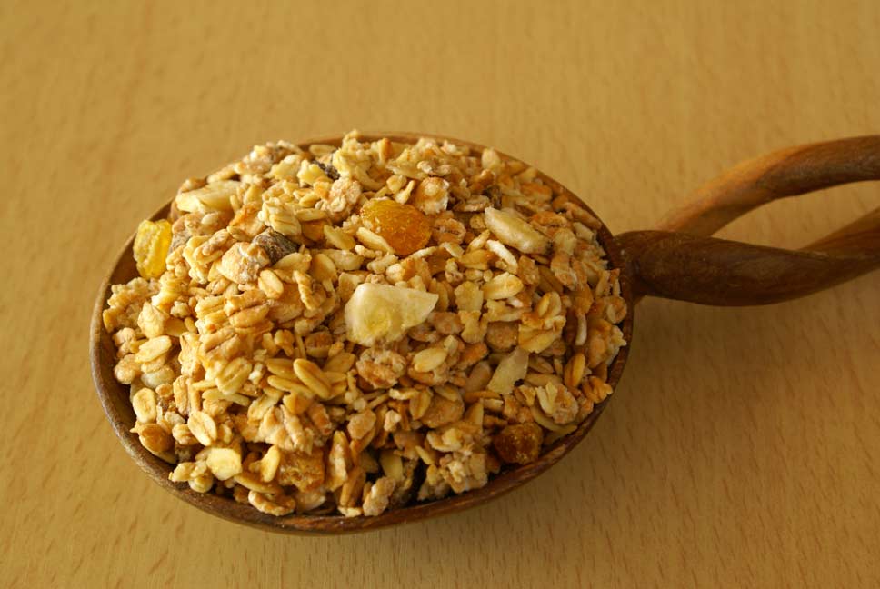 Grundzutaten für das Bircher Müsli