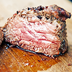 Rinderfilet mit Kakaobohnenkruste